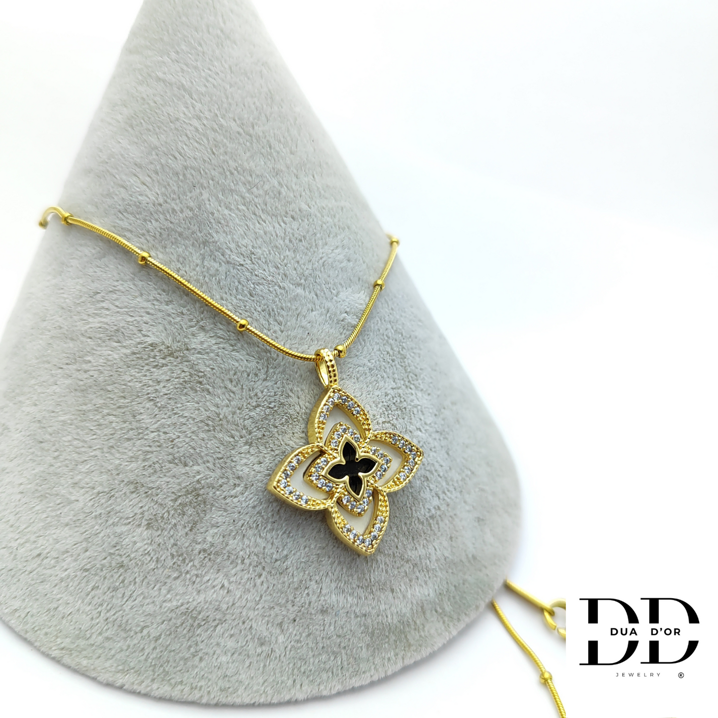 Golden Bloom Elegance Halsketting