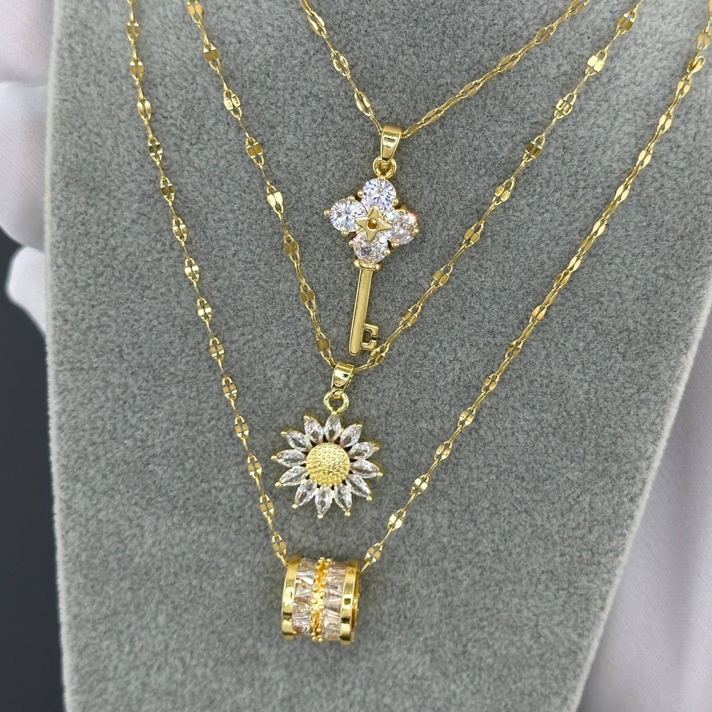 Flower Necklace, 18K Goud Omhuld