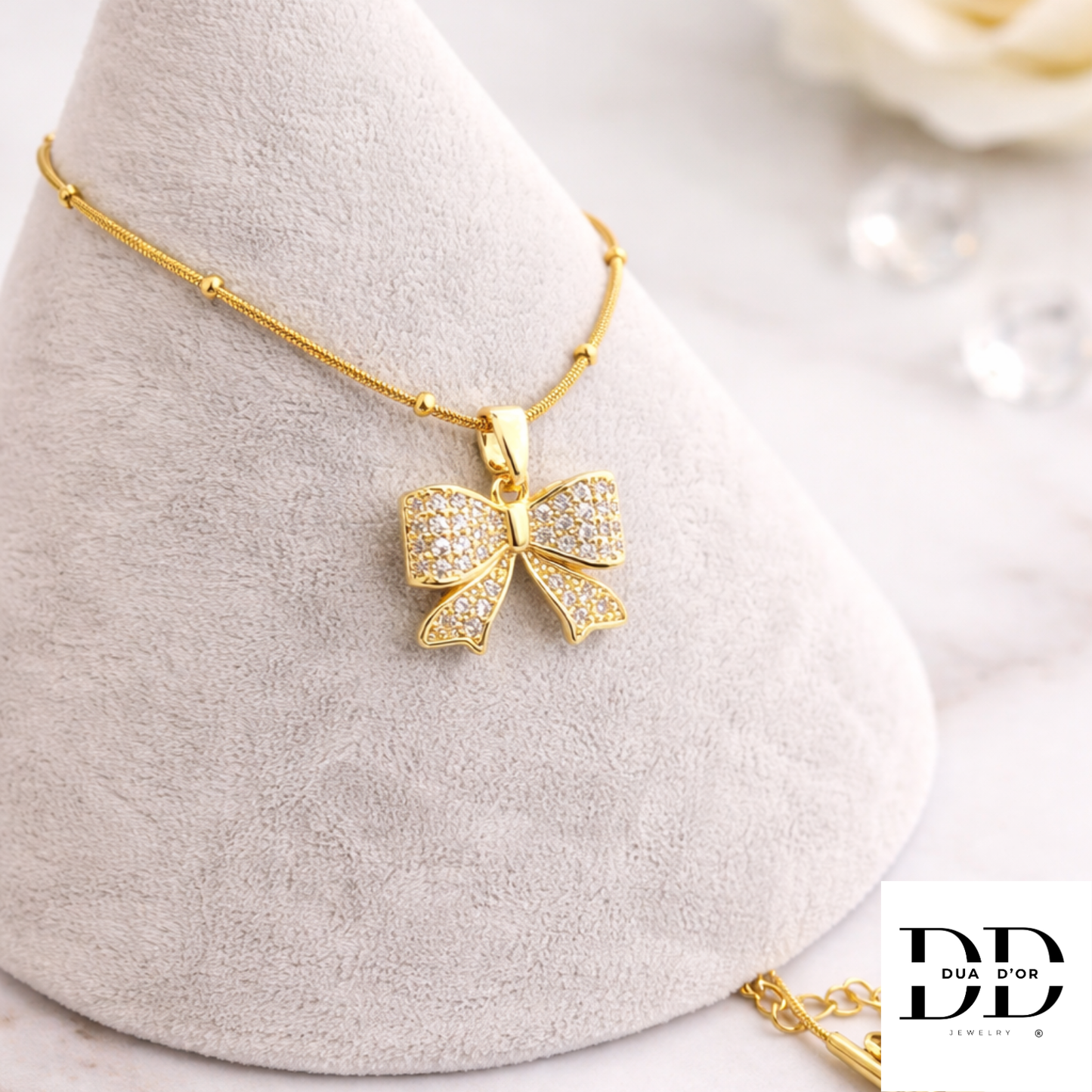 Strikje Zirkonia Halsketting