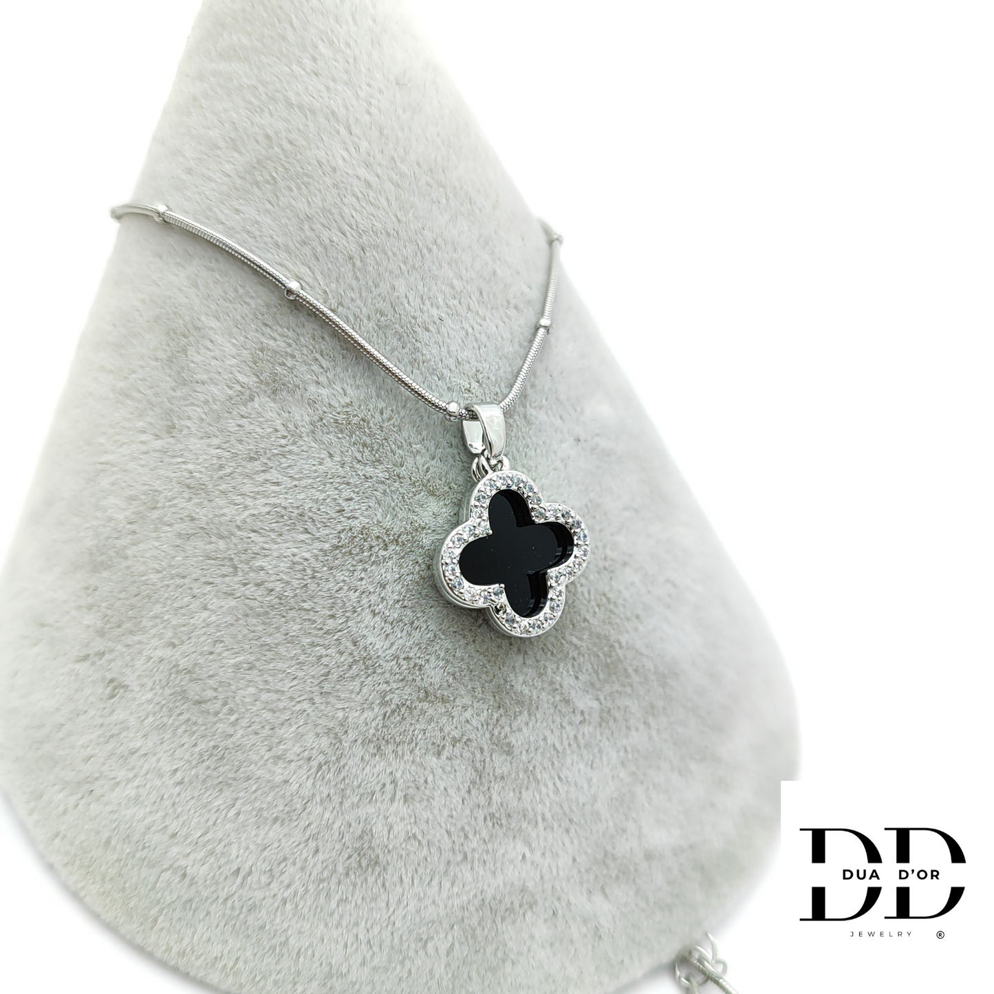 Midnight Bloom Halsketting